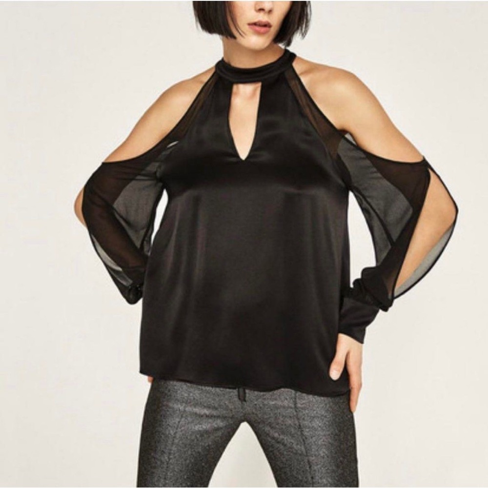 NWT Zara Woman Off Shoulder Cut Out Halter Blouse Top